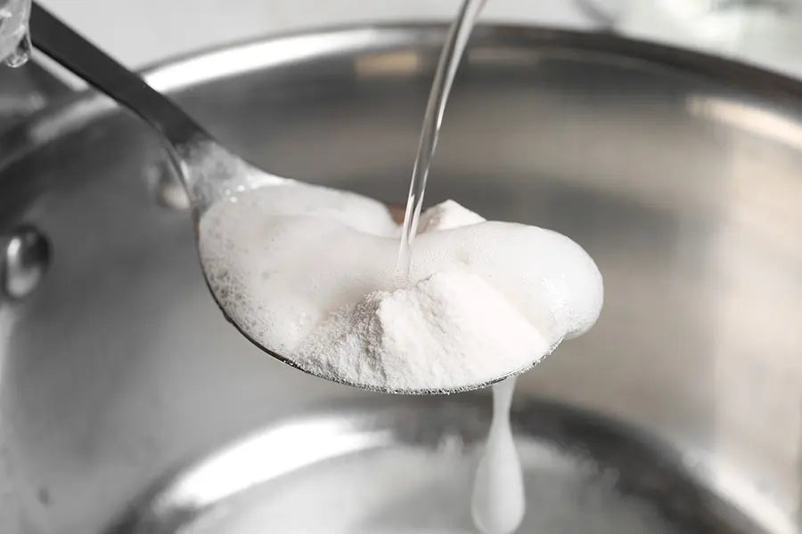 Is Washing Your Hair With Baking Soda Safe? | Hairstory